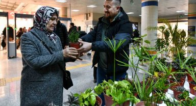 ABB 'Çiçeğim Takas' uygulamasına yeniden başladı