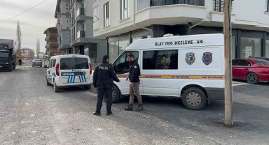 Aksaray'da 3. kattan düşen cam balkon ustası yaşam mücadelesini kaybetti