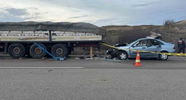Ankara'da feci kaza: 2 ölü, 4 yaralı