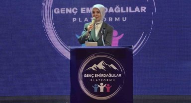 Bakan Göktaş, Eskişehir'de Büyük Emirdağlılar Buluşması'na katıldı