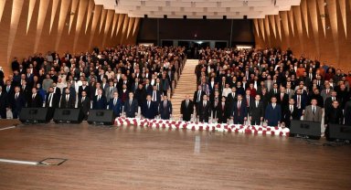 Bakan Mehmet Şimşek, Kayseri OSB'de sanayicilerle buluştu