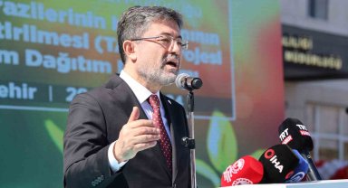 Bakan Yumaklı: "Yerli ve milli tohum için firmalar çalışıyor"