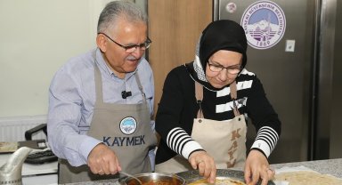 Başkan Büyükkılıç, eşi ile 'Kayseri Yağlaması' yaptı