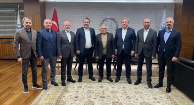 Başkan Büyükkılıç, ilçe belediye başkanlarıyla bir araya geldi