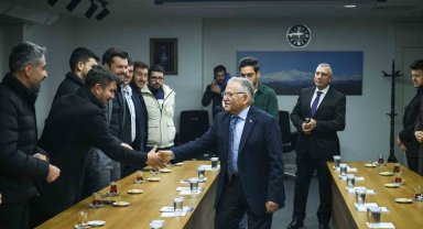Başkan Büyükkılıç, Oto Galericiler Sitesi yönetimini ağırladı