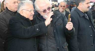 Başkan Büyükkılıç: "Pazar esnafımızın sıcaklığı içimizi ısıttı"