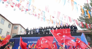 Başkan Büyükkılıç, Sarıoğlan'dan seslendi: "Daha güçlü bir şekilde hizmet edeceğiz"
