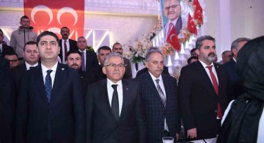 Başkan Büyükkılıç, Talas'ta Avşar vatandaşlarla kucaklaştı