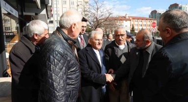 Başkan Büyükkılıç, Yoğunburç'ta esnafla kucaklaştı