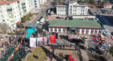 Başkan Çolakbayrakdar: "Sağlık alanındaki yatırımlarla da Türkiye'ye modeliz"