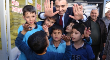 Başkan Kalaycı, Mansurdede Mahallesi Esnafını Ziyaret Etti