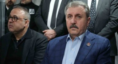 BBP Genel Başkanı Destici, merhum Pevrul Kavlak için Kur'an-ı Kerim okudu