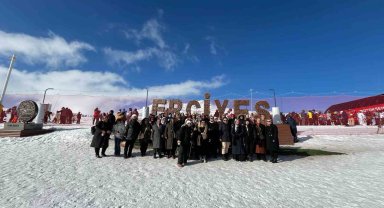 Büyükşehir'den Erciyes'i yakından hiç görmeyen Ziya Gökalp Mahallesi sakinlerine jest
