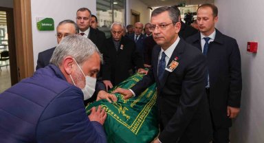 CHP Genel Başkanı Özel, Mehmet Aslandoğan'ın cenazesine katıldı