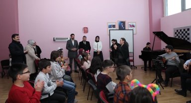 Çocuklar söyledi, Ertuğrul başkan dinledi