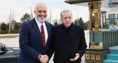 Cumhurbaşkanı Erdoğan, Arnavutluk Başbakanı Edi Rama'yı resmi törenle karşıladı