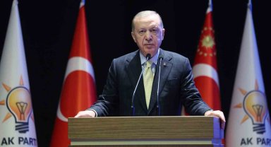 Cumhurbaşkanı Erdoğan: "'Ben seçimi kazanırsam, kazandıktan sonra yine AK Parti'de olacağım' diyen sirk cambazlarına asla prim vermeyiniz"