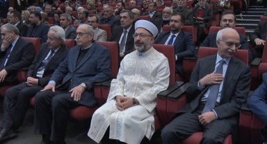 Diyanet İşleri Başkanı Erbaş Ustalara Saygı Paneli'ne katıldı