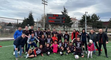 Eğitimciler Spor Lisesi adını yarı finale yazdırdı