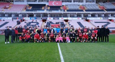 Eskişehir'in emektar futbolcuları bir araya geldi