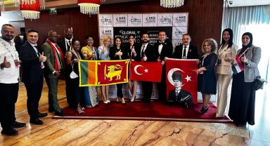 Eskişehirli sınıf öğretmeni yılın 'İlham Veren Öğretmeni' seçildi
