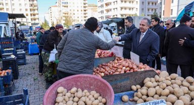 Esnaflardan Başkan Yalçın'a: "Yalçın Başkan her zaman yanımızda"