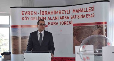 Evren Kaymakamı Kınacı, arsa satış kura törenine katıldı