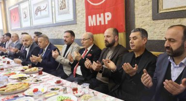 Gölbaşı Belediye Başkanı Şimşek, Artvin ve Bayburtlularla bir araya geldi