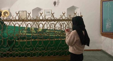 Hacı Mustafa Efendi Türbesi iki asırdır ziyaretçilerini ağırlıyor
