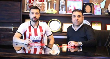 İbrahim Akdağ resmen Sivasspor'da