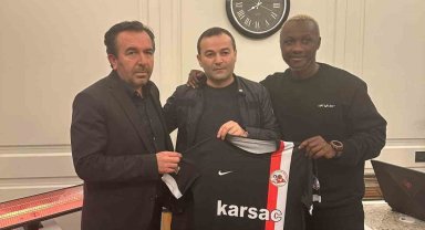 İbrahim Yattara Sivas'ta Amatör Lig takımına transfer oldu