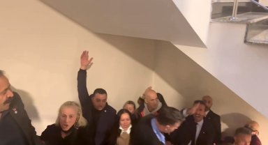 İYİ Parti aday tanıtım toplantısında "istifa" sesleri yükseldi