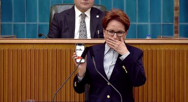 İYİ Parti lideri Akşener gözyaşlarına hakim olamadı