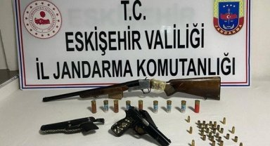 Jandarma operasyonlarında çok sayıda silah ve tarihi eser ele geçirildi