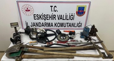 Kaçak kazı yapan şahsılar suçüstü yakalandı