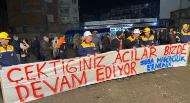 Karamanlı madenciler depremin yıl dönümünde deprem bölgesinde