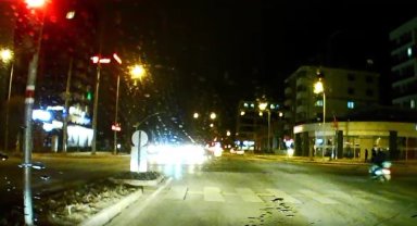 Kırmızı ışık ihlali kazayı beraberinde getirdi