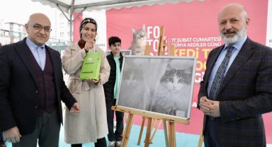 Kocasinan'da Kedi Temalı Fotoğraf Yarışması'nda kazananlar ödüllerini aldı