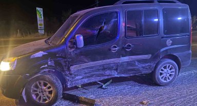 Konya'da otomobil ile hafif ticari araç çarpıştı: 5 yaralı