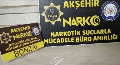Konya'da uyuşturucu satıcısı 2 şüpheli tutuklandı