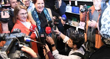 Meral Akşener'den Kahramankazan esnafına ziyaret