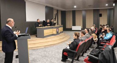 Niğde'de depremde hayatını kaybedenler anıldı