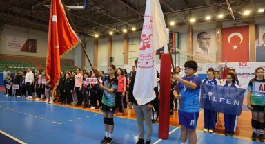 Okul Sporları Voleybol müsabakaları Nevşehir'de başladı