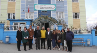 ÖZEL EĞİTİM VE REHABİLİTASYON MERKEZİNİ ZİYARET EDEN RECEP HOCA “ÖZEL EĞİTİME HER TÜRLÜ DESTEĞİ VERECEĞİZ”