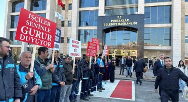 Pursaklar Belediyesi, çalışanların ücretlerini iyileştirecek ek protokolü hayata geçirdi