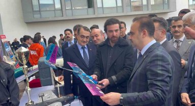 Sanayi ve Teknoloji Bakanı Kacır ESTÜ'de "İleri Prototip İstasyonu Projesi" açılışına katıldı