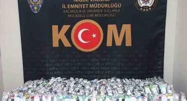 Sigara kaçakçıları polisten kaçamadı