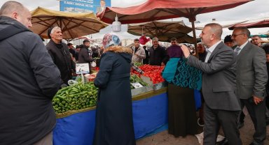 Sincan Belediye Başkanı Ercan'dan semt pazarına ziyaret