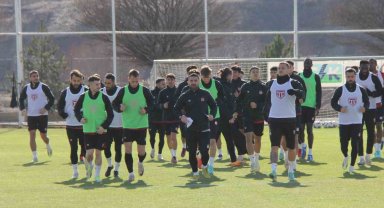 Sivasspor, Çaykur Rizespor maçına hazırlanıyor