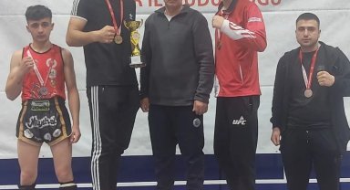 Sporcular Sivas'a 4 madalya getirdi